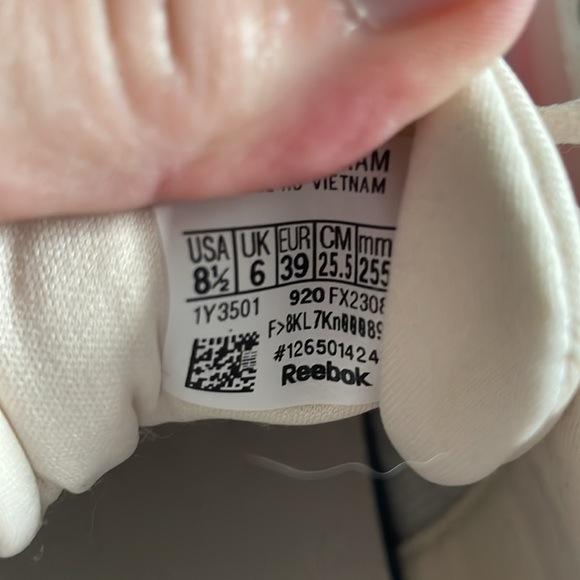 Reebok pale pink leather sneakers - Picture 5 of 5